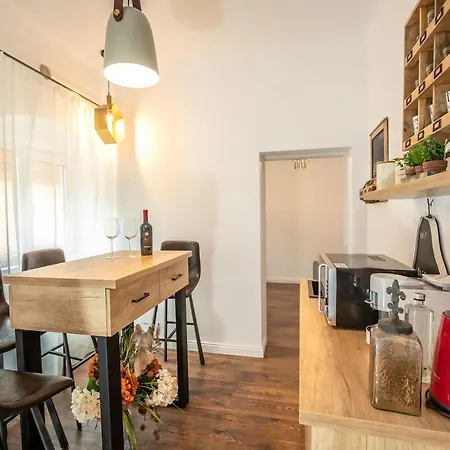 Venice Boutique 3* בראשוב